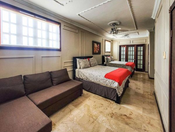 Luxurious Mediterranean-Style Villa in San Juan - 6-Bedrooms, Private Pool