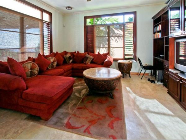 Jamaica Home 947999