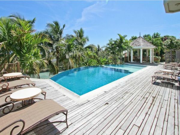 Jamaica Home 947999