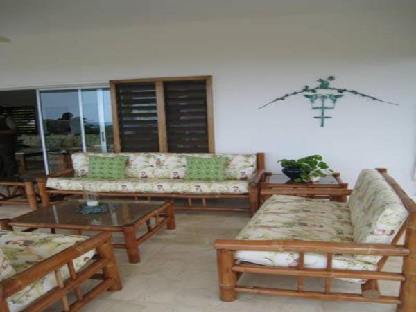 Jamaica Home 948036