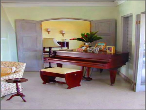 Jamaica Home 948101