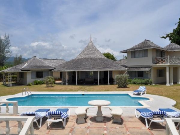 Jamaica Staffed Vacation Villa Ocean Pool