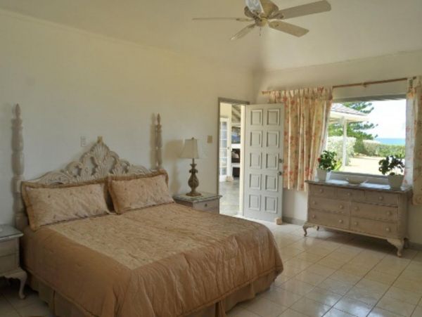 Jamaica Staffed Vacation Villa Ocean Pool