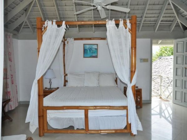 Jamaica Staffed Vacation Villa Ocean Pool