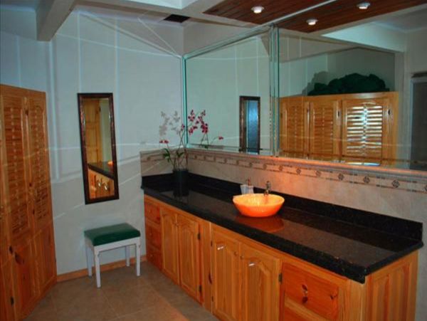 Jamaica Home 948127