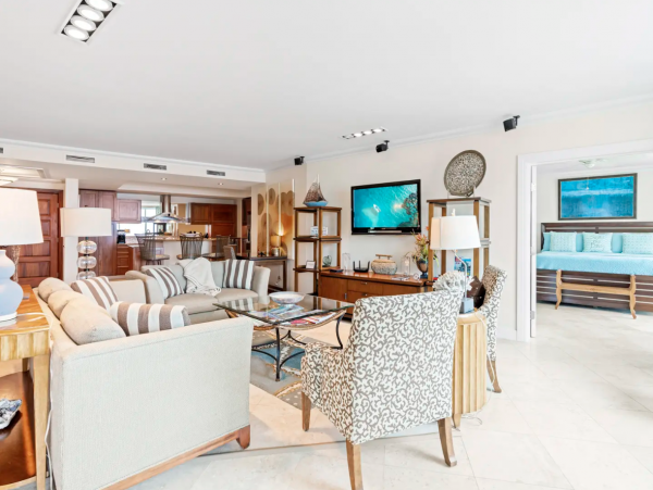 Luxury Saint Maarten Rental with Ocean Views & Private Beach