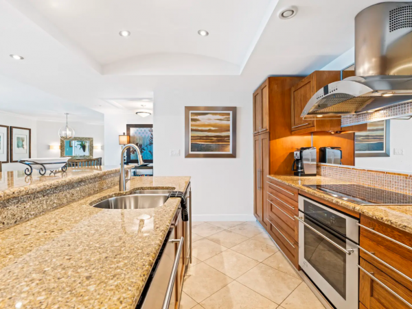 Luxury Saint Maarten Rental with Ocean Views & Private Beach