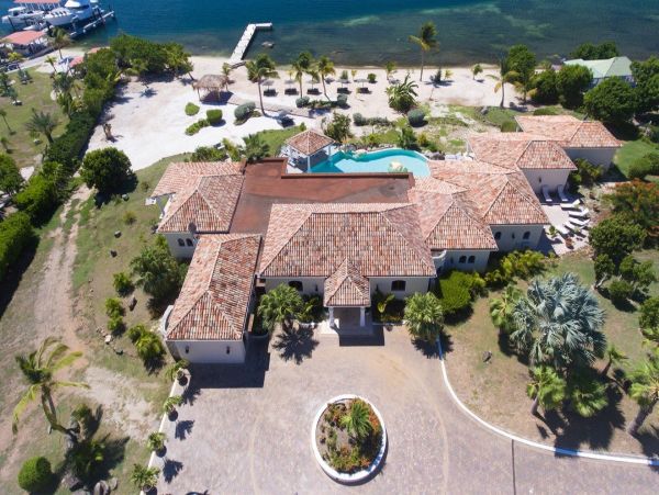 St Martin Villas Luxury Vacation Rental with Private Beach in Terres Basses