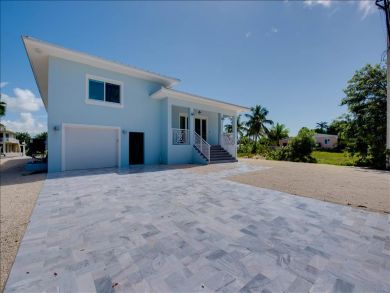 The Florida Keys Luxury Vacation Rental Pool Home 3 Bedrooms