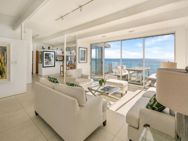 Los Angeles Home 948370