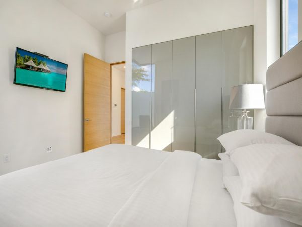 Los Angeles Home 948404