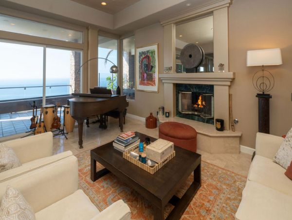Los Angeles Home 948409