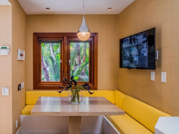 Los Angeles Home 948445