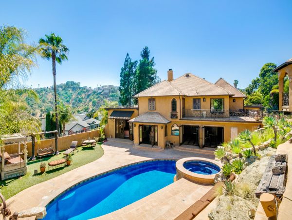 Los Angeles Home 948500