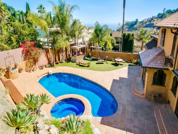 Los Angeles Home 948500