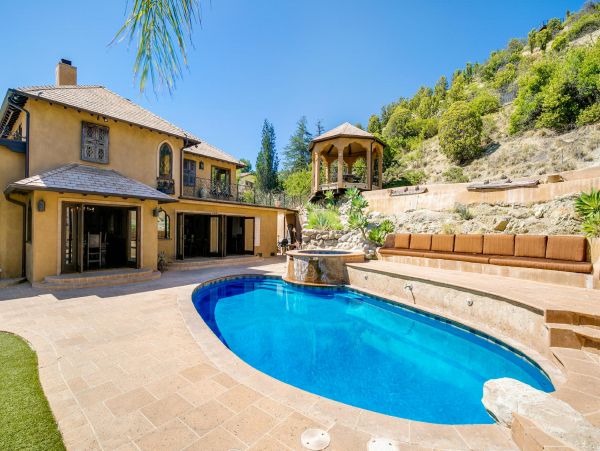 Los Angeles Home 948500