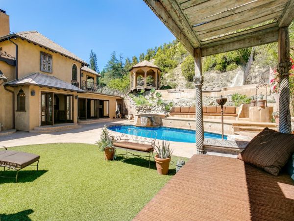 Los Angeles Home 948500