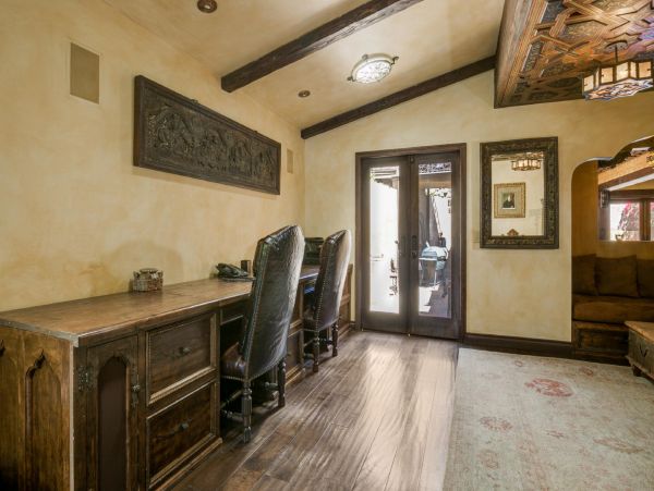 Los Angeles Home 948500