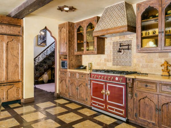 Los Angeles Home 948500