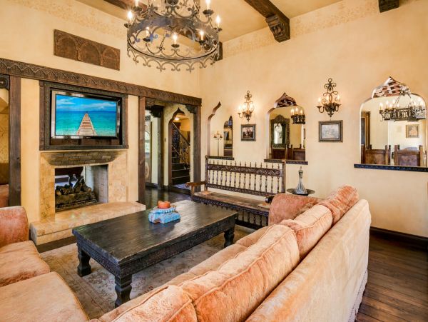 Los Angeles Home 948500