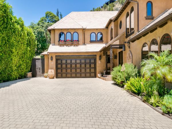 Los Angeles Home 948500