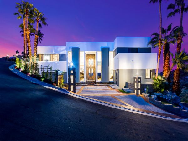 Palm Springs Home 948511