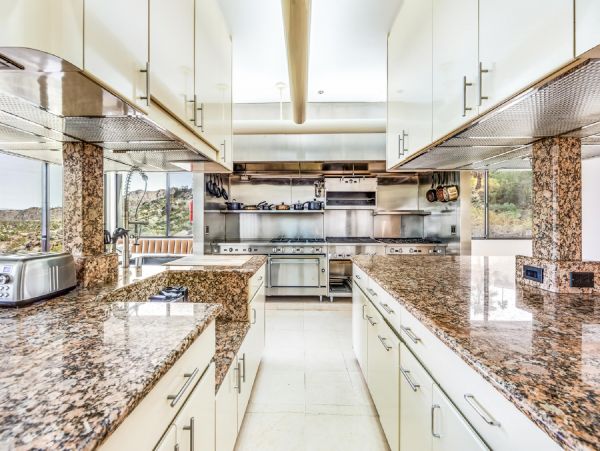 Palm Springs Home 948511