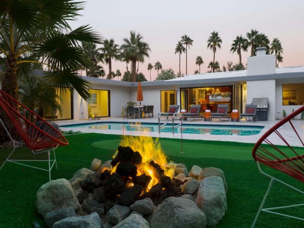 Palm Springs Home 948512