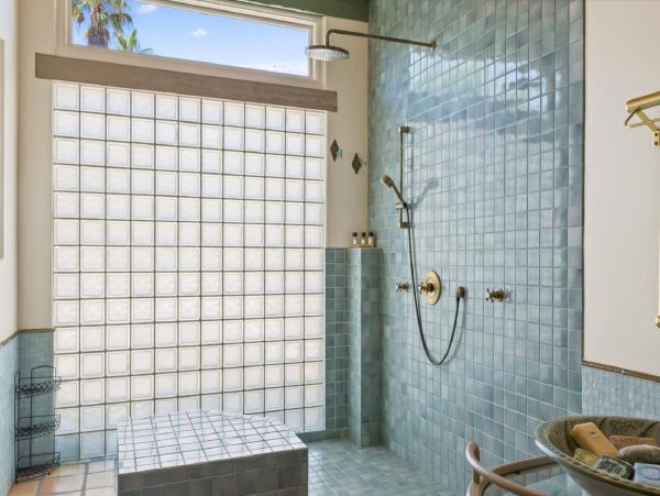 Palm Springs Home 948514