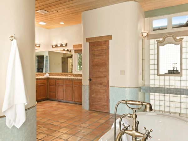 Palm Springs Home 948514