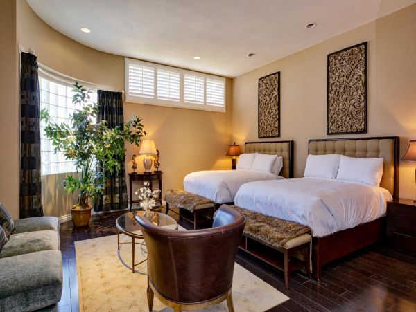 Palm Springs Home 948515