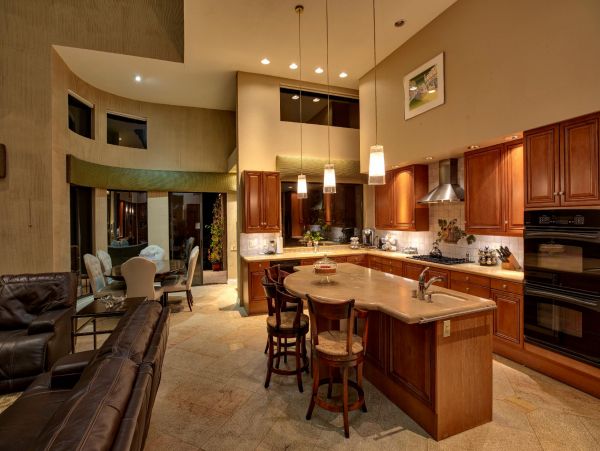 Palm Springs Home 948515