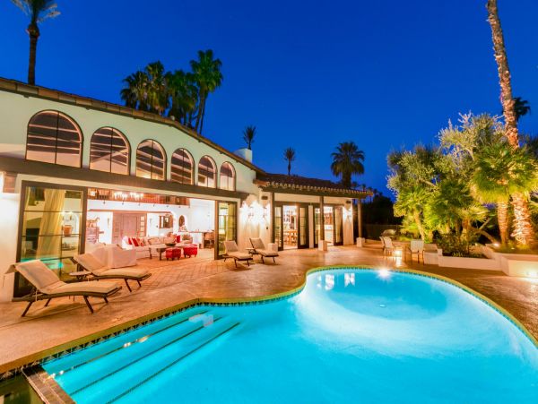 Palm Springs Home 948517
