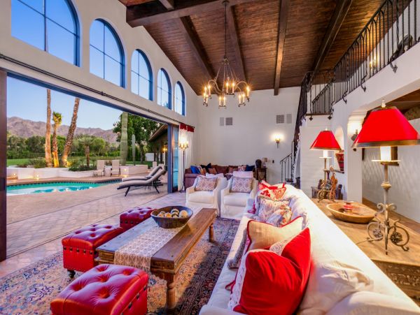 Palm Springs Home 948517