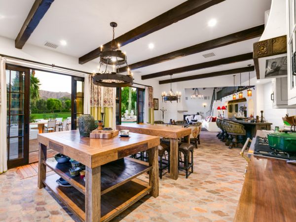 Palm Springs Home 948517