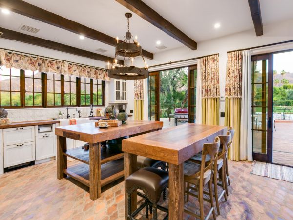 Palm Springs Home 948517