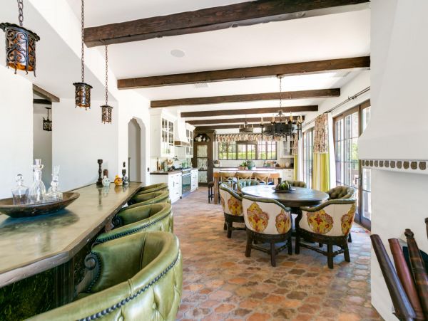 Palm Springs Home 948517