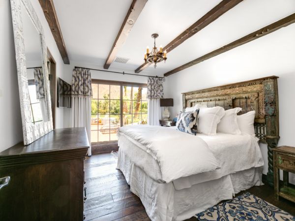 Palm Springs Home 948517
