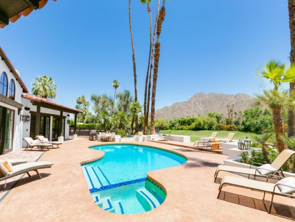 Palm Springs Home 948517