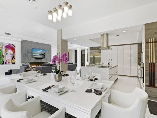 Palm Springs Home 948518
