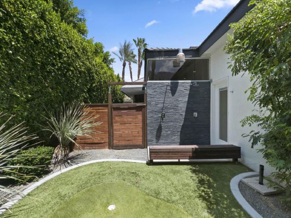 Palm Springs Home 948518