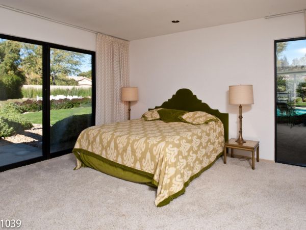 Palm Springs Home 948519