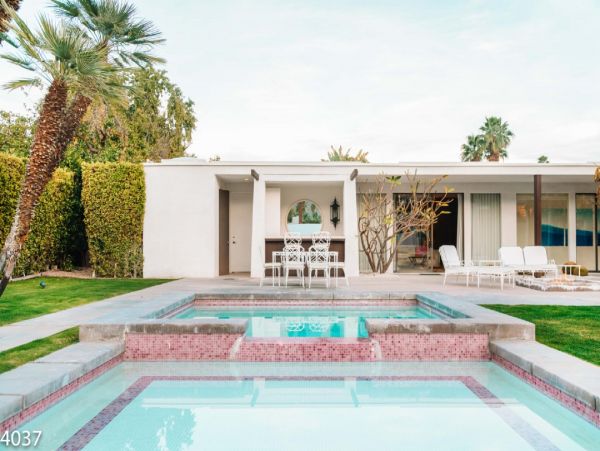 Palm Springs Home 948520