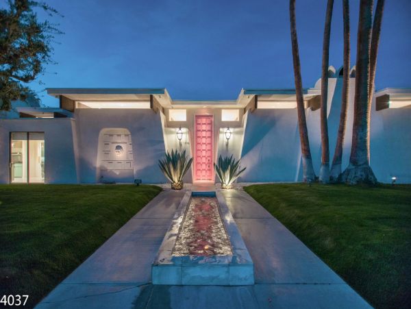 Palm Springs Home 948520
