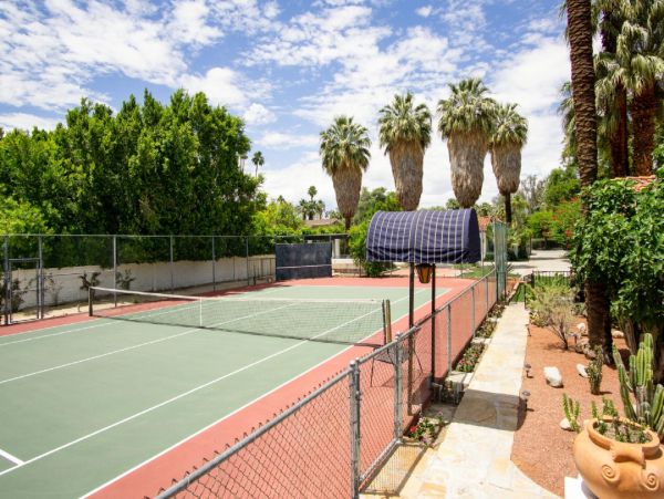 Palm Springs Home 948521