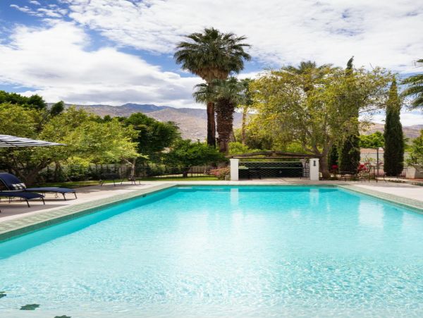 Palm Springs Home 948521
