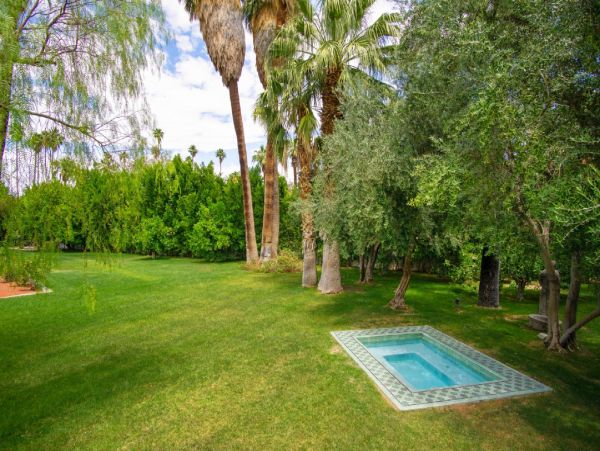 Palm Springs Home 948521