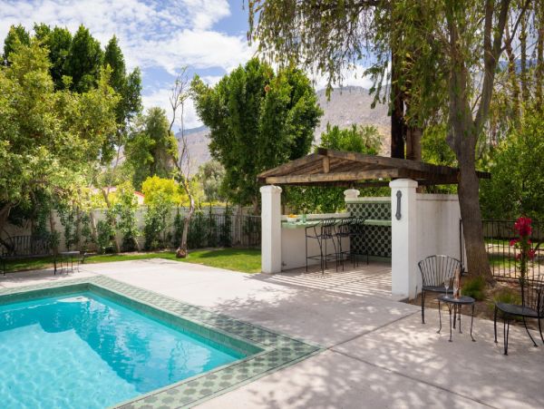 Palm Springs Home 948521