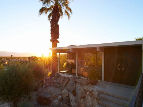 Palm Springs Home 948522