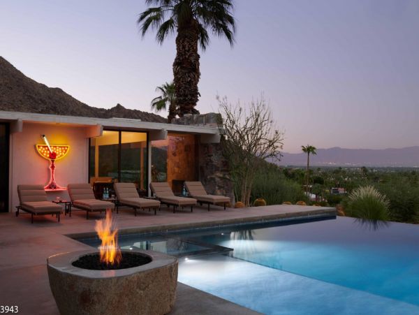 Palm Springs Home 948522